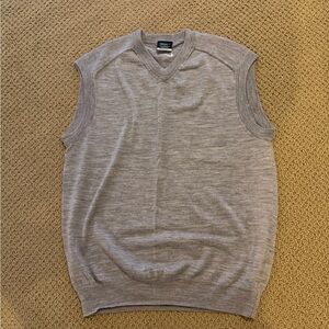 Nike Golf Tour Performance Wool Blend Sweater Vest (Men’s Size Large)